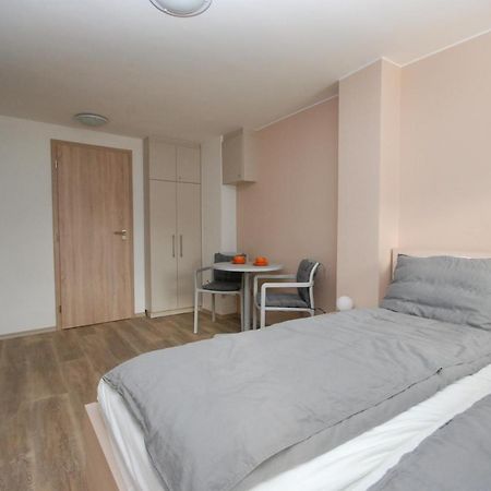 Apartman Mh Břeclav エクステリア 写真