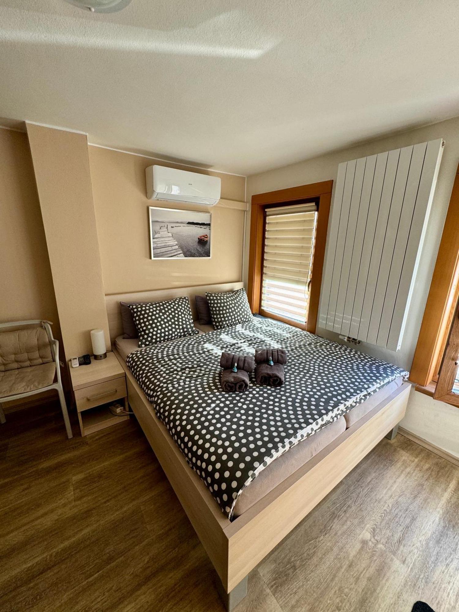 Apartman Mh Břeclav エクステリア 写真
