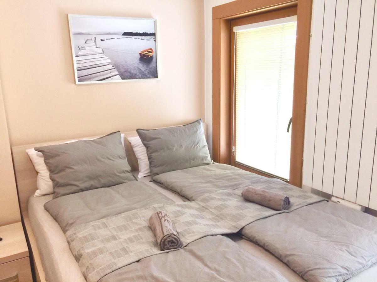 Apartman Mh Břeclav エクステリア 写真